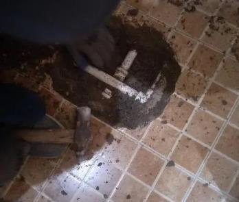 丹巴卫生间漏水维修公司为您分享下卫生间渗水如何处理及注意事项